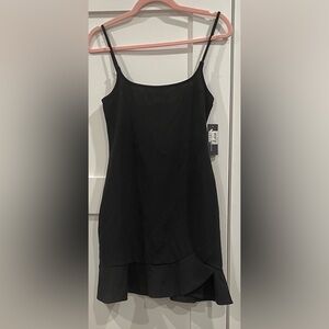 NWT Jump Stretch Crepe Black Strappy Mini w Ruffle - Size M (Juniors)